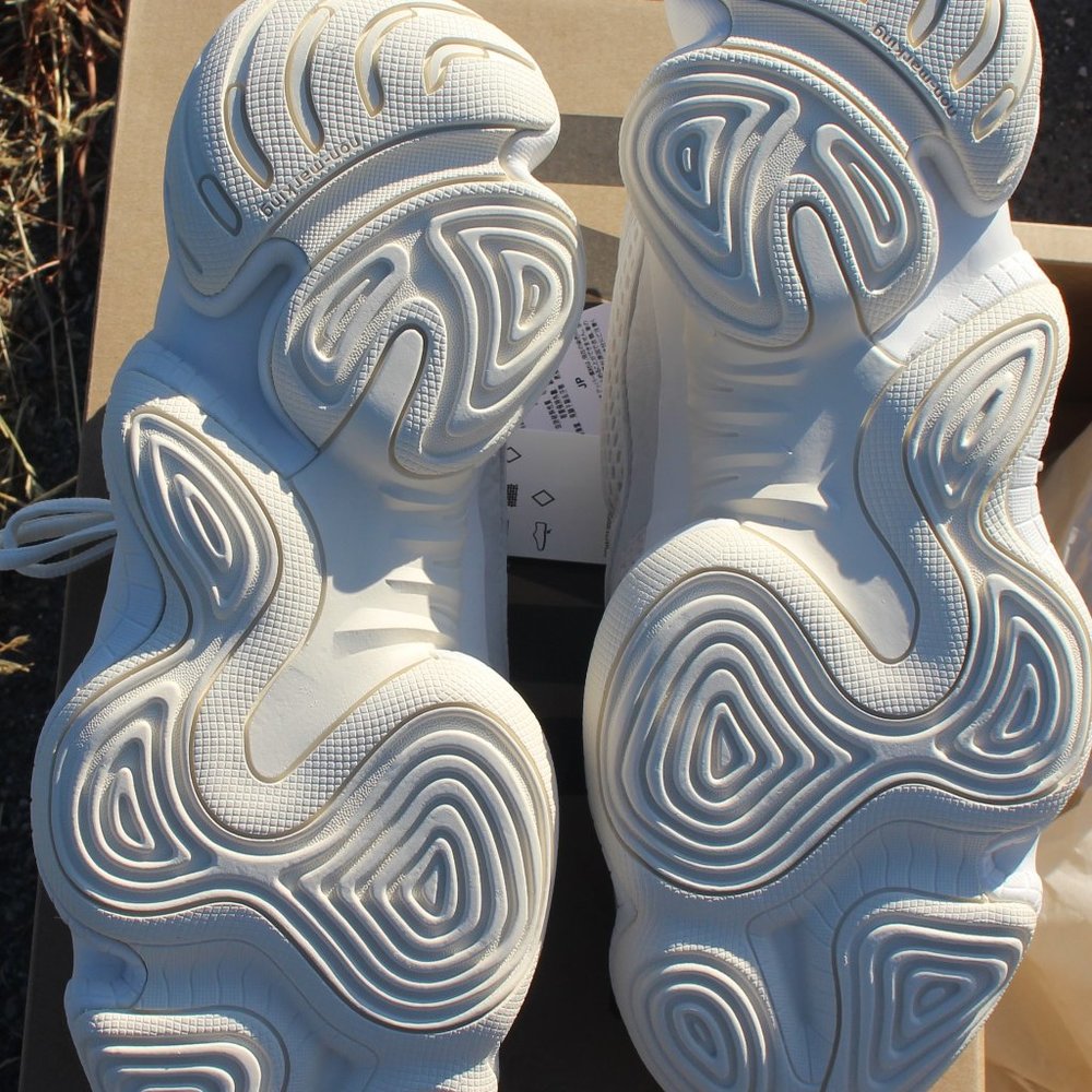 Yeezy 500 Bone White *SOLD ON ANOTHER PLATFORM* - Picture 4 of 9